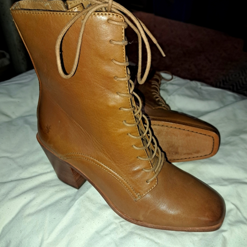 Frye Georgia Lace Up Boots Womens 10 New